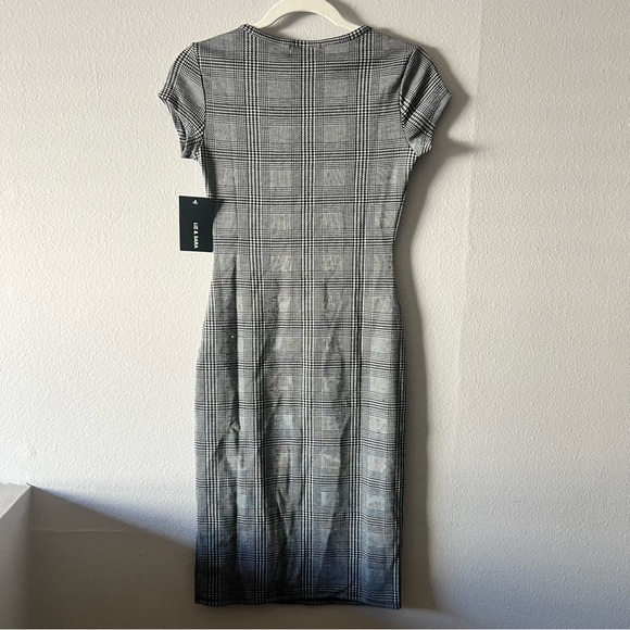 Elegant Black and Gray Plaid Midi Dress - Picture 5 of 6